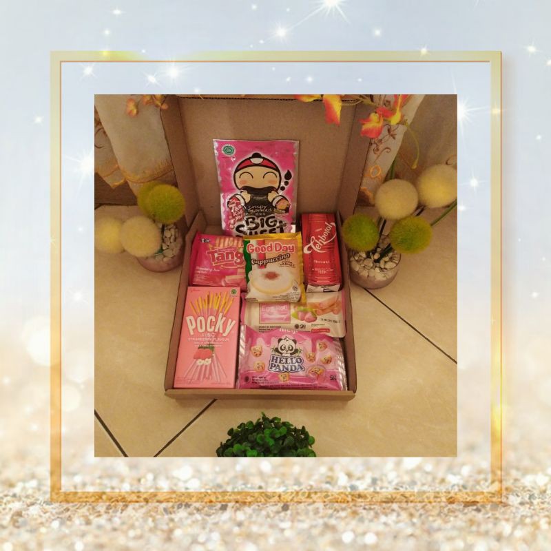 

Paket giftbox/snackbox untuk ulang tahun/sempro/sidang/wisuda