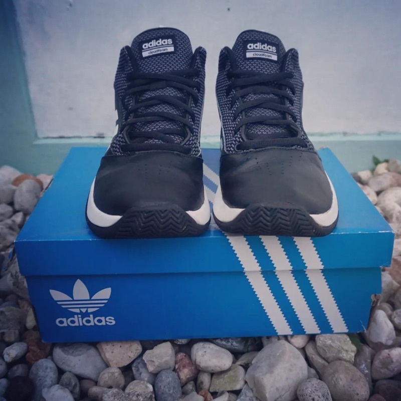 preloved sepatu Basket ADIDAS CF Ilation 2.0 core black sz 44,5