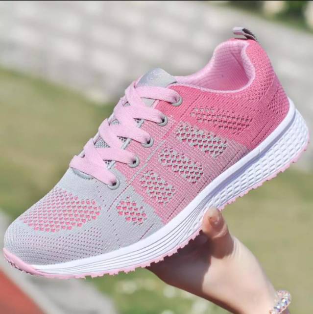 SEPATU SNEAKERS WANITA FASHION B21