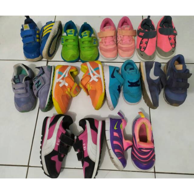 Borongan sepatu second original