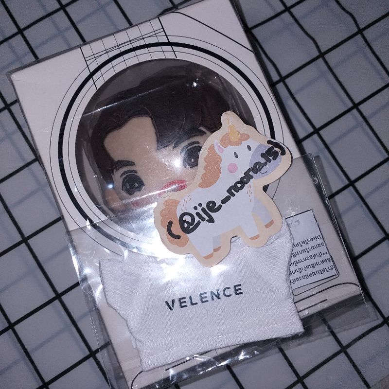 [BOOKED] WIN PLUSH DOLL & DOLL T-SHIRT VELENCE