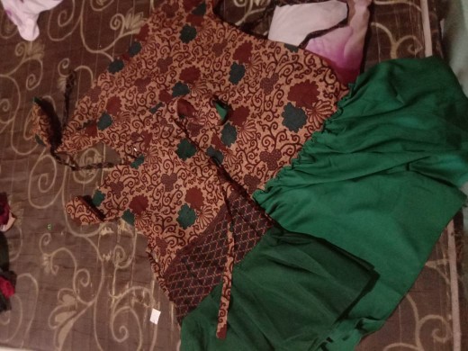 Batik Couple Keluarga Sania Ruffle Ori Ndoro Jowi Dnt Motif Rempel Hijau