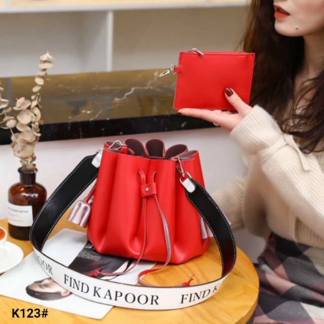 FIND KAPOOR Neo Bag
FIND KAPOOR 2in1 Set Pouch