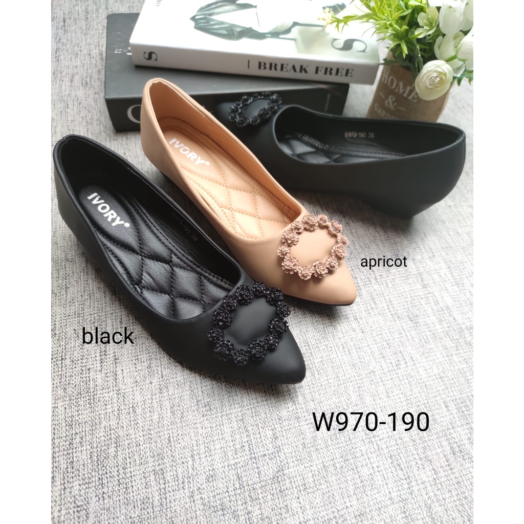 IVORY Sepatu Wedges Wanita W970-190