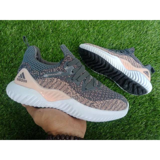 Adidas Alphabounce