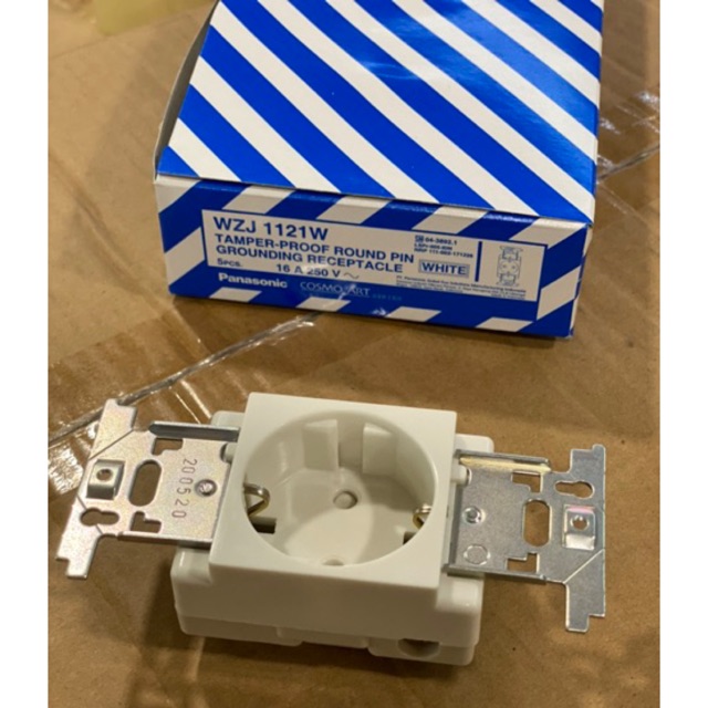 stop kontak arde WZJ 1121w wzj1121w stop kontak arde panasonic inbow wjz 1121 w panasonic