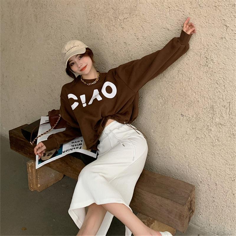 Sweater Pendek Coklat Kecil Wanita Atasan Pullover Huruf Longgar Tali Longgar