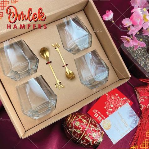 

Hampers Paket Kado Gift Hadiah Parcel Natal Nikah Hamil Wisuda Gelas Sendok Cantik Hampers Kado Gift Hadiah Parcel Natal Nikah Hamil Wisuda Gelas Sendok Cantik Paket