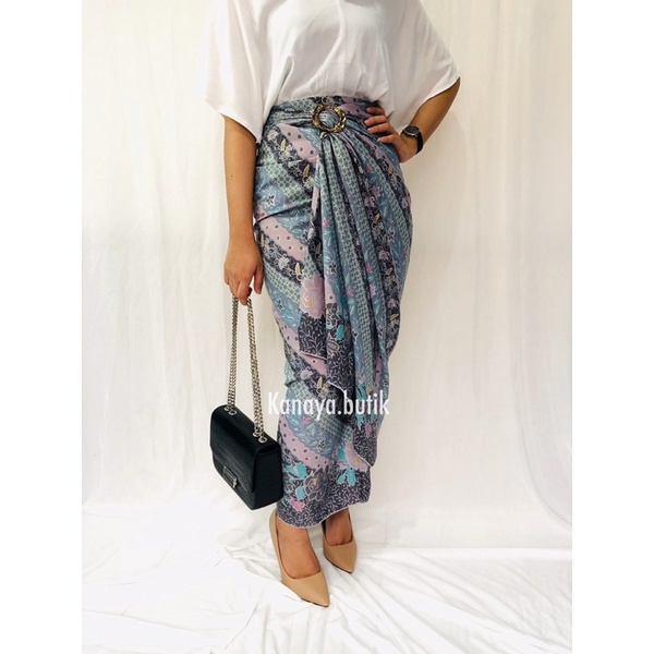 Rok lilit // kain lilit batik // rok serut // bawahan batik // rok // rok lilit kanaya