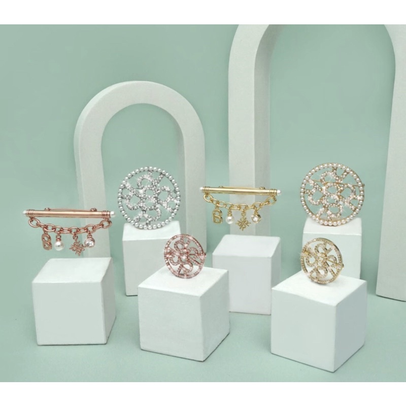 RIAMIRANDAXBUTTONSCARVES THE XANADU SERIES BROOCH