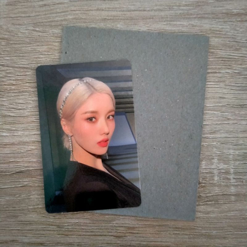 PRE ORDER BENEFIT (POB) EUNBI IZONE ONE REELER