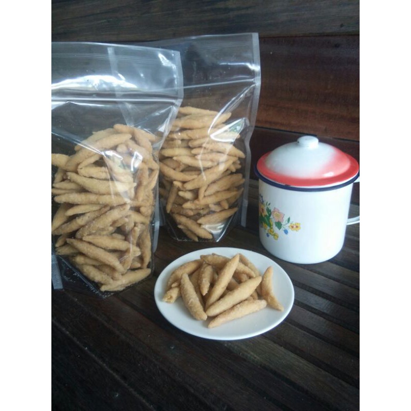 

kue jentik jentik manis