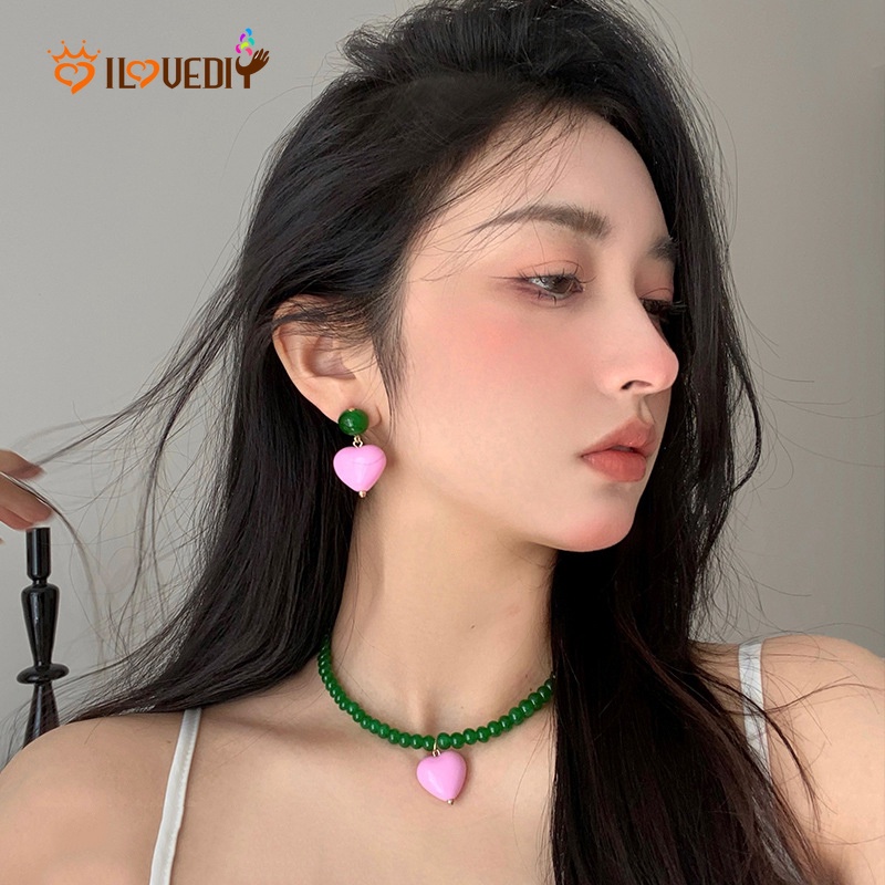 Kalung Liontin Hati Warna Pink Bahan Akrilik Gaya Vintage Korea Untuk Wanita