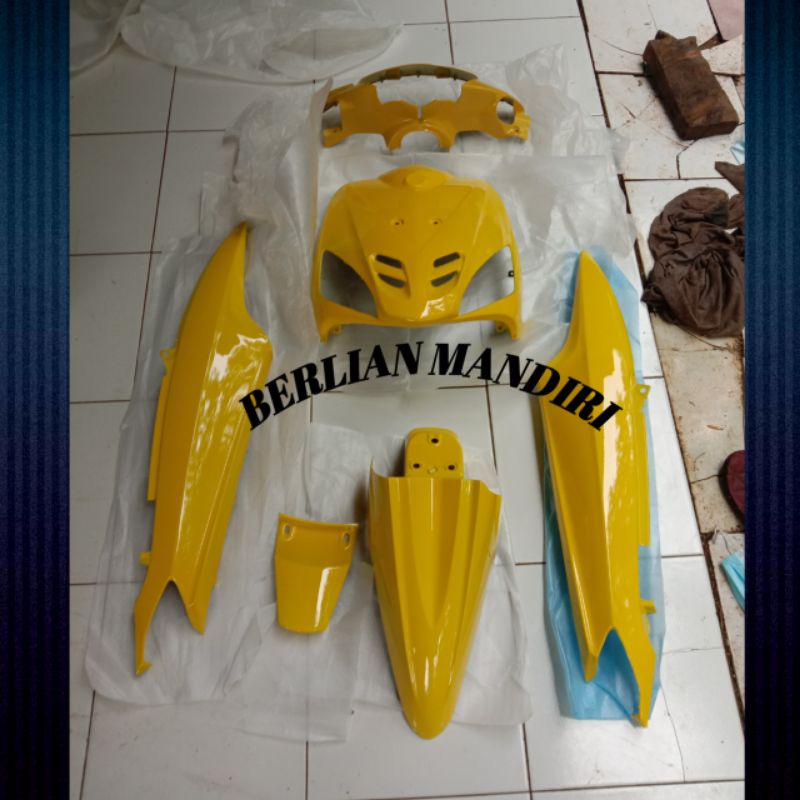 body mio smile/sporty full alus warna kuning