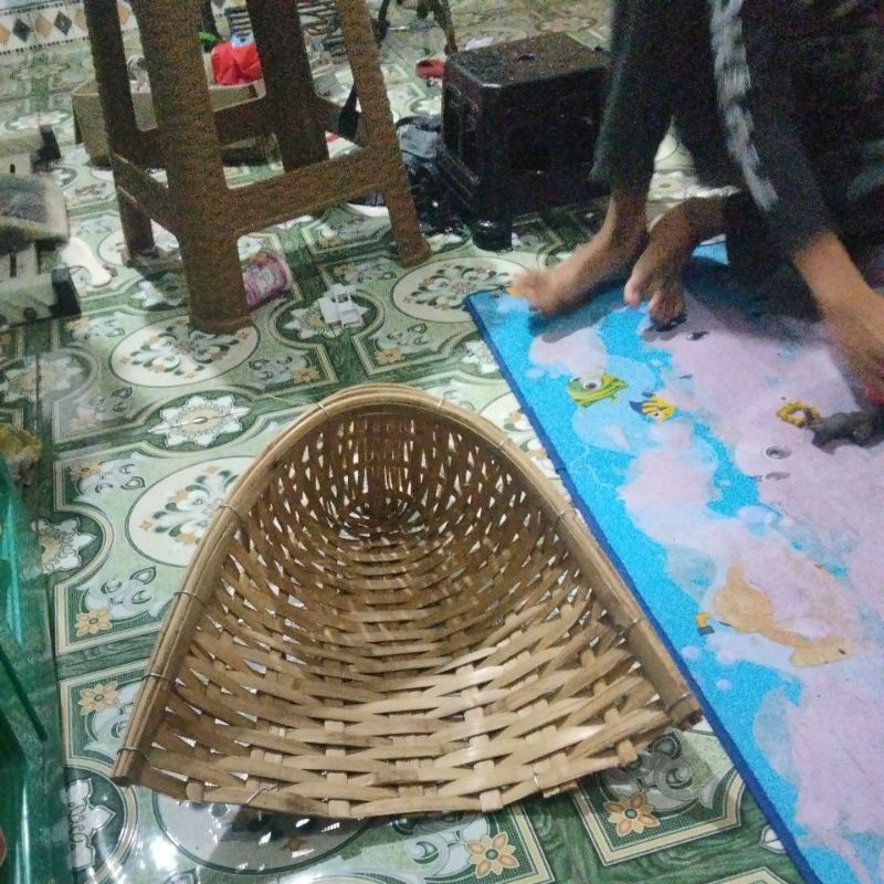 kerajinan bambu,cikrak.serokan bambu