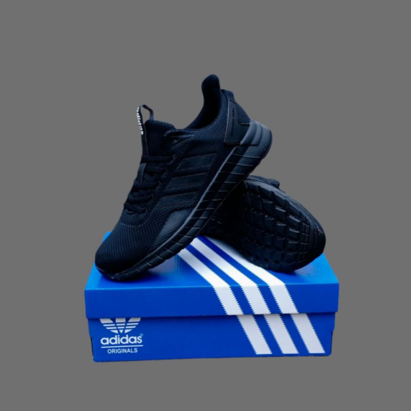 SEPATU PRIA ADIDAS QUESTAR RIDE FULL BLACK ORIGINAL