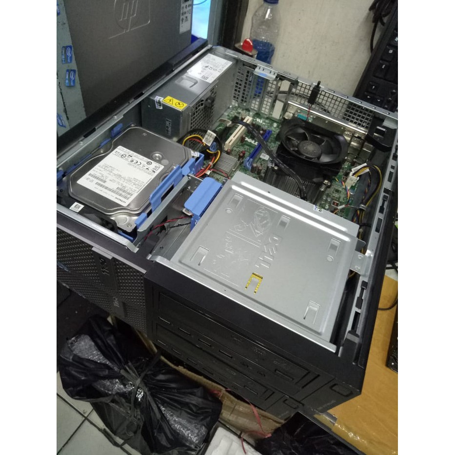 Pc dell 990 DESTOP/Core i7- 2600 3.40ghz/4gb/500gb/dvd rw, wins 7 pro lengkap siap pakei