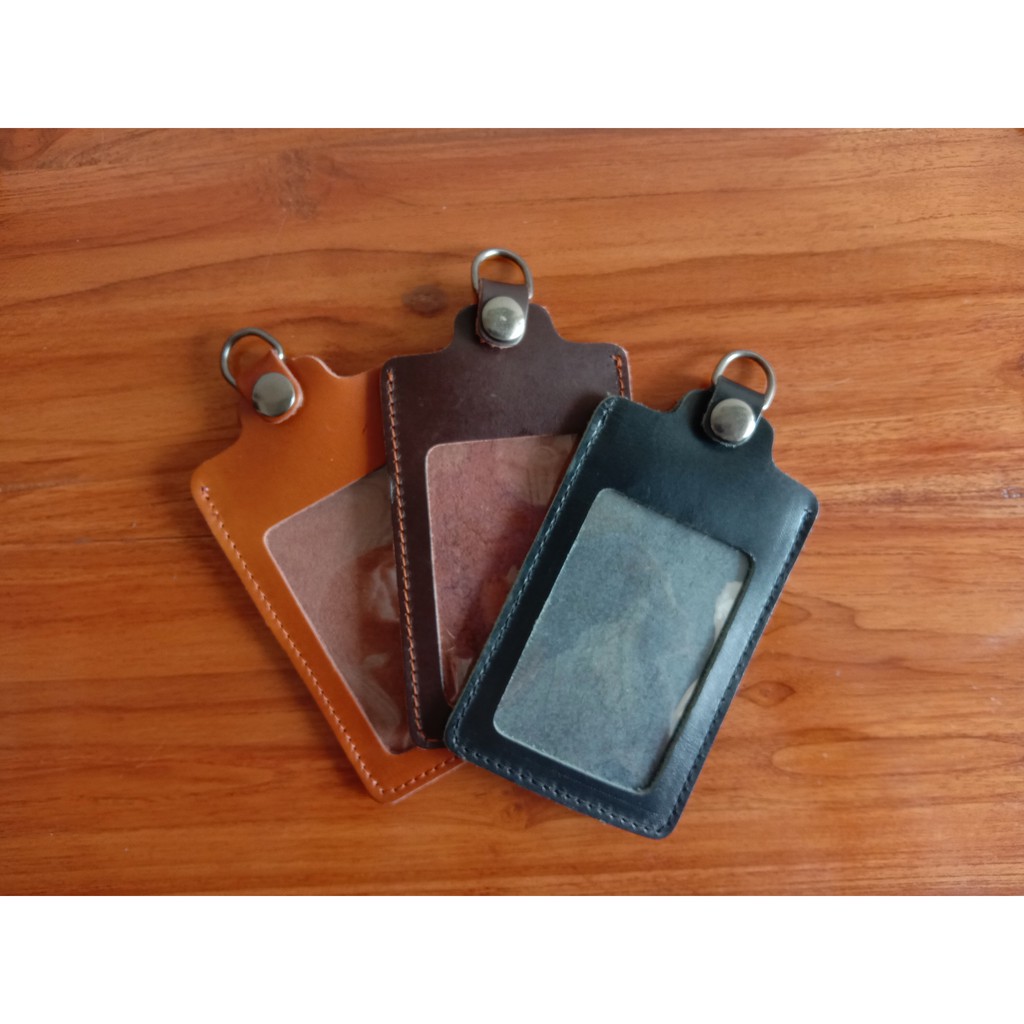 

NAME TAG ID CARD KULIT HOLDER NAME TAG KANCING KULIT ASLI LANYARD KANCING