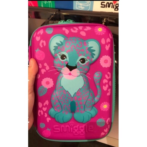 

Tempat Pensil Hardcase Smiggle Pink Purple Leopard