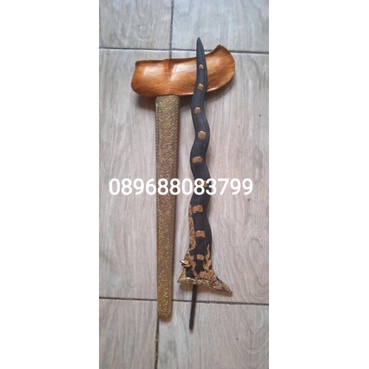 Keris Naga Weling Kinatah Pendok