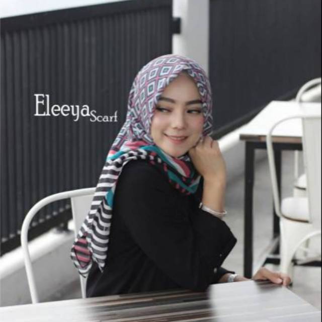 HIJAB SEGIEMPAT MOTIF ELY 71 II  Eleeya Scarf