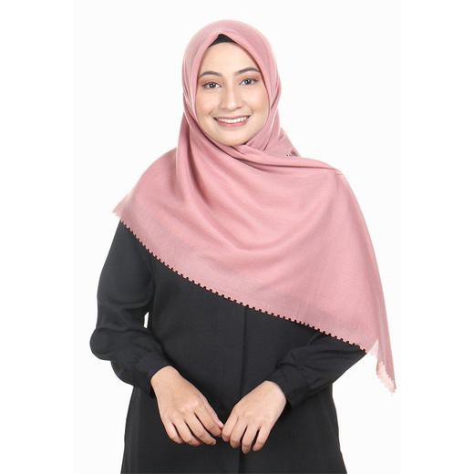 UMAMA SCARF KERUDUNG SEGI EMPAT POLOS BASIC VOAL UNIFORM LASER CUT | UMAMA HIJAB SEGI EMPAT POLOS