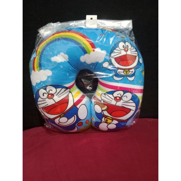 Bantal leher caracter