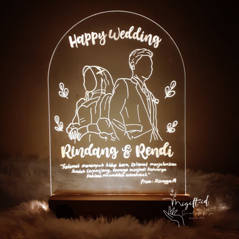 GIFT BOX AKRILIK LETTERING, ILUSTRASI |AKRILIK CUSTOM | KADO ULANG Tahun, Wisuda, kado Wedding