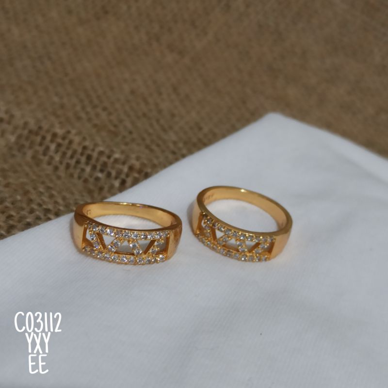 Cincin Yaxiya Zircon Warna Gold (size 5-7) C03112
