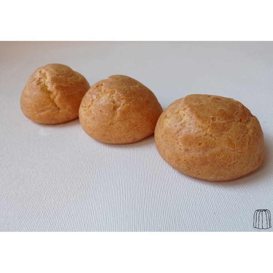 

Choux/ Kue Sus 1 box(4pcs)