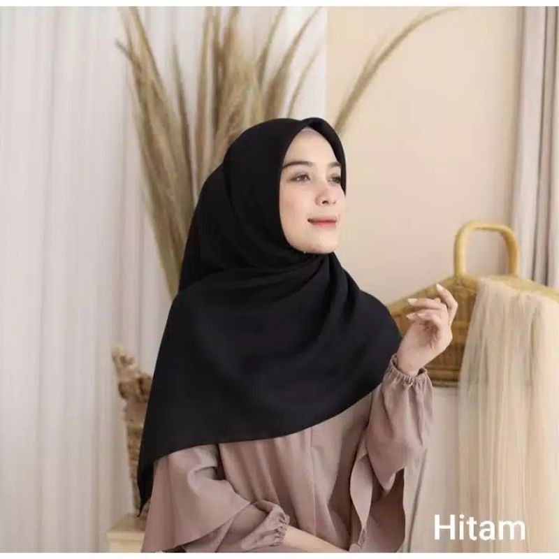 Terlaris!!! jilbab segiempat pollycatton bahan super nyaman hijab simple terbaru