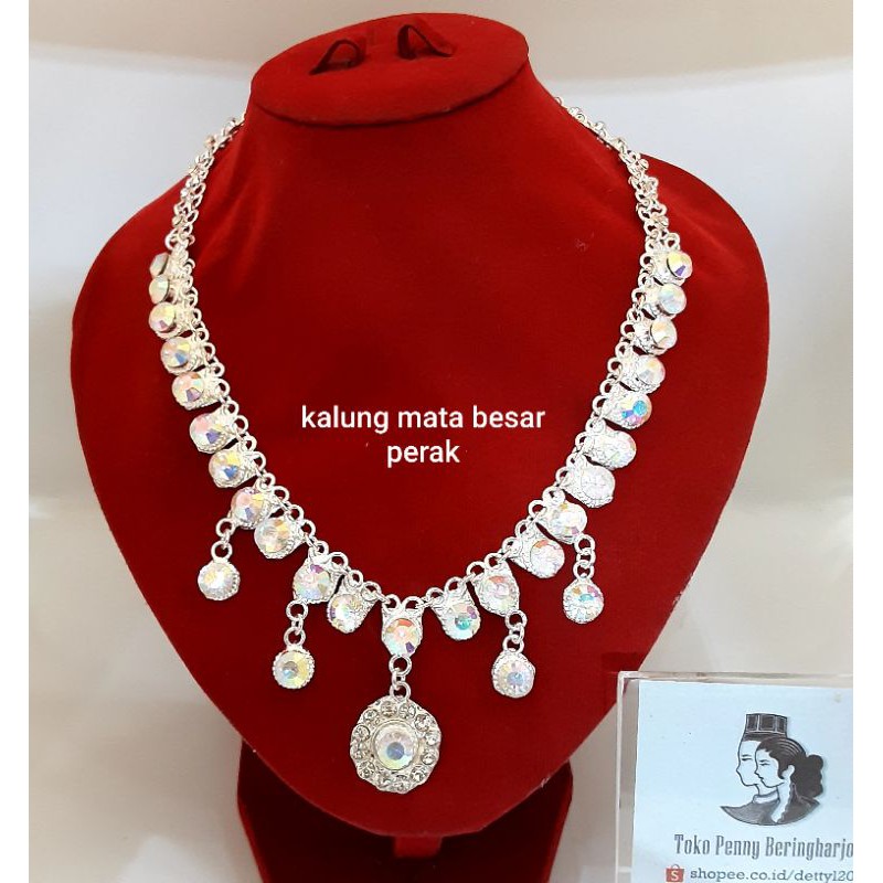 Kalung Nagita Mata Besar