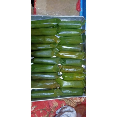 

gogos tuna (Lemper tuna panggang)