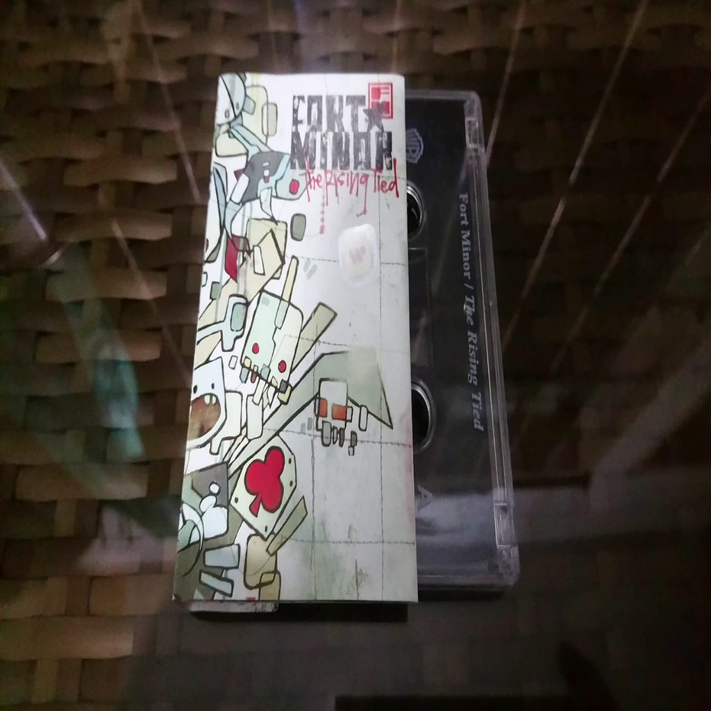 Kaset Pita Fort Minor - The Rising Tied