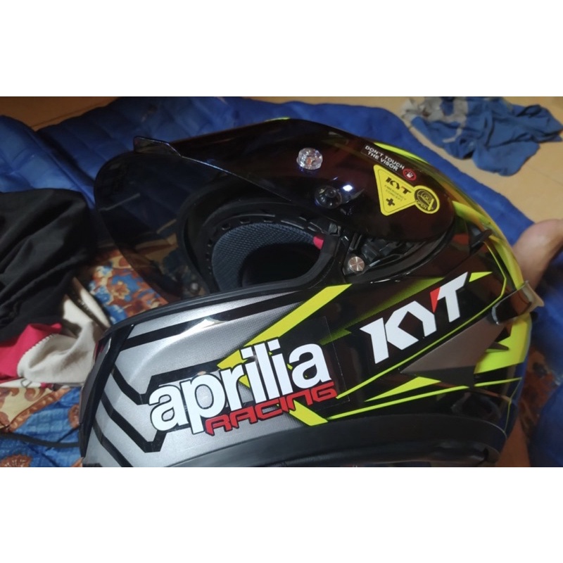 STICKER STIKER MOTOR HELM CUTTING APRILIA RACING