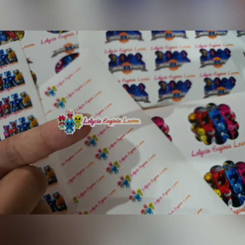 

Sticker nama (label nama) Mini Force sticker waterproof 1 set isi 5 gambar