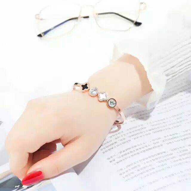 GG Gelang Bangle Aksen Kupu Kupu Titanium Lapis Emas 18k#GB-133