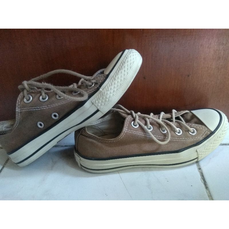 sepatu bekas Converse original