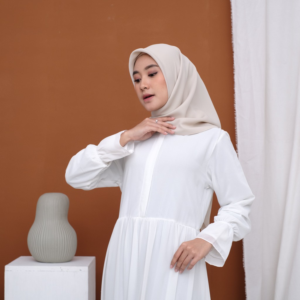 Premium Chiffon Hijab - Vanilla