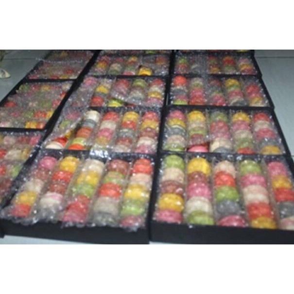 

4.4 SALE Macaron 3cm 1 Pack isi 25 buah / Dessert Perancis Makaron Mix Aneka Rasa Free Dus & Bubble