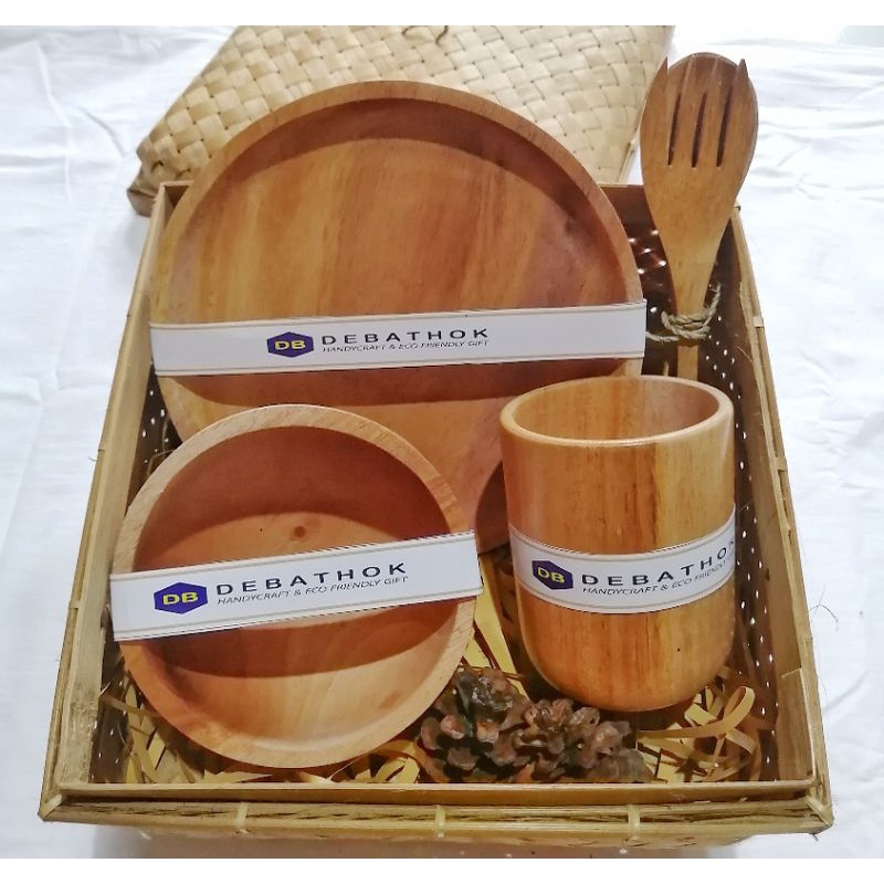 

Hampers Kado Ulang Tahun Hadiah Wisuda Wedding Parcel Ramadhan
