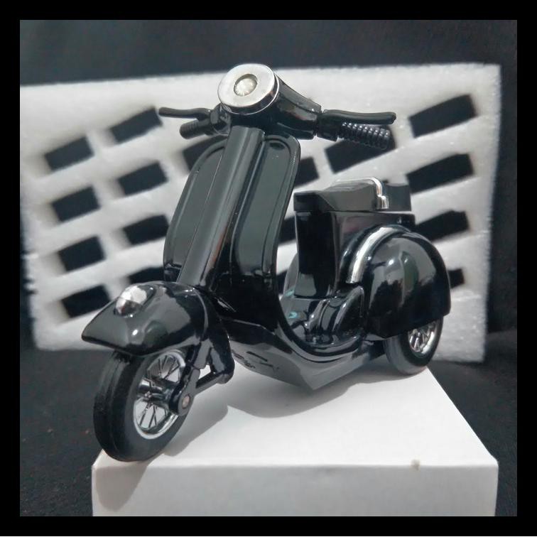 ORIGINAL Korek Gas Motor Vespa, Korek Api Unik, Mancis Pajangan, Souvenir