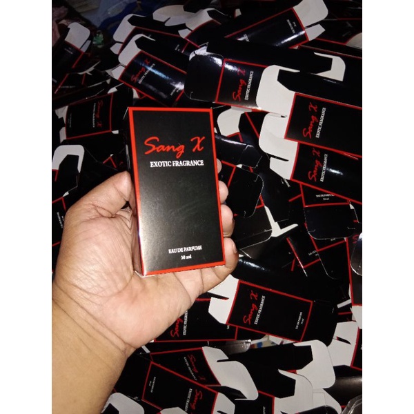 

Dus Parfum ukuran 11,5 x 3,5 x 2,5 cm