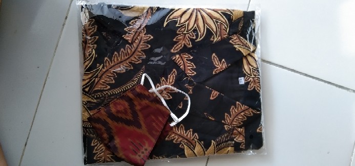 Godongan Ireng Kemeja Batik Pria Lengan Pendek Lapis Furing Katun Primisima Batik Solo