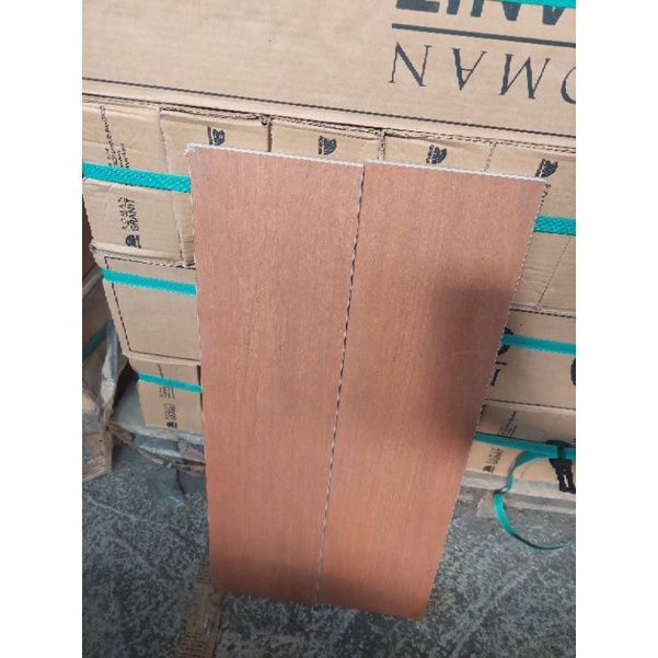 GRANIT ROMAN MOTIF KAYU 15X60 GT612212 DALDER MAHOGANY