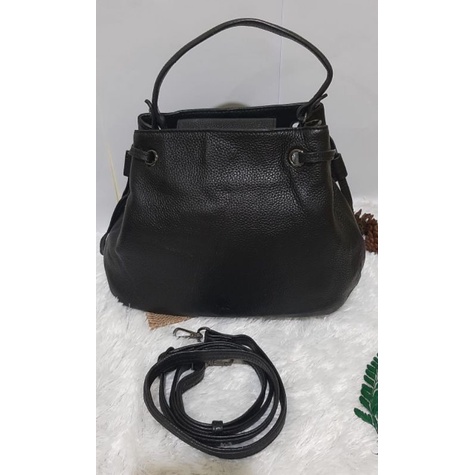 Preloved - Sling bag Elegance