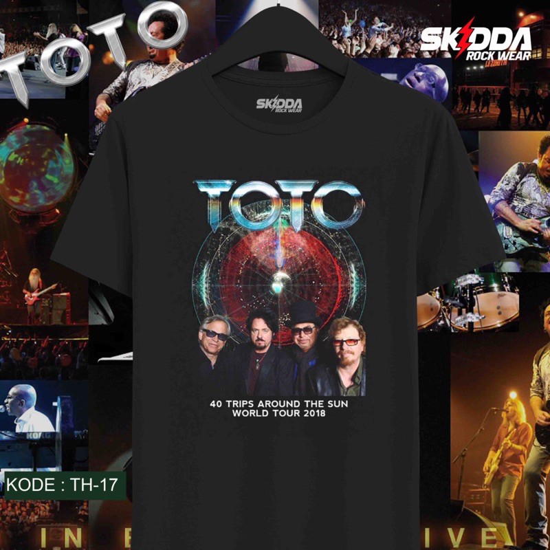 T Shirt Kaos Band TOTO 40 Trips Around the Sun - TH17 - Premium Black NSA