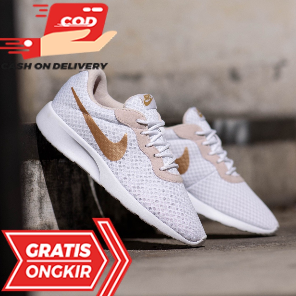 SEPATU WANITA NIKE TANJUN WHITE GOLD PEDING PEACH