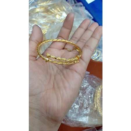 Gelang lilit replika mas, awet,tahan lama,bisa disepuh ulang berat sekitar 60g, 40gr, 20gr