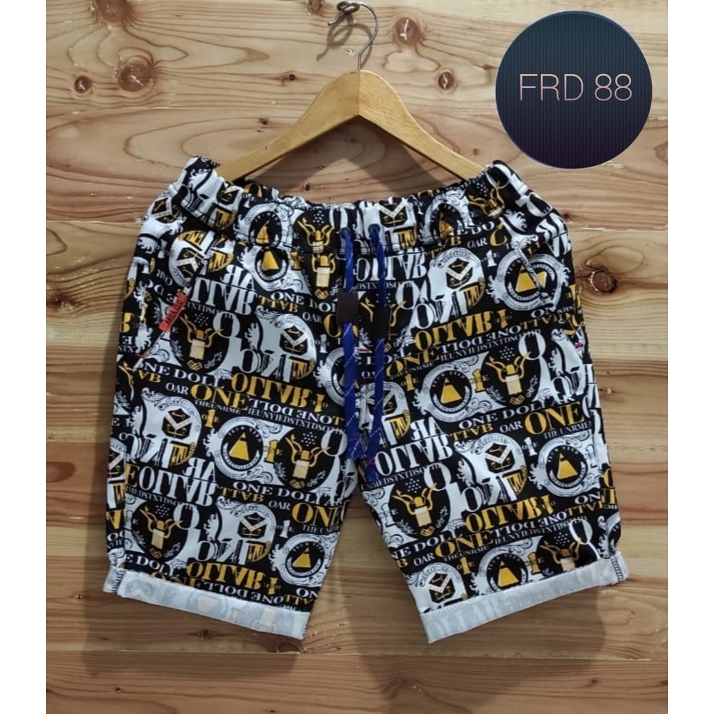 CELANA PENDEK PRIA DEWASA BYK PILIHAN MOTIF TERBARU/CELANA PENDEK DISTRO/CELANA PENDEK CHINOS /CARGO/KOREA/DISTRO CASUAL/SANTAI/PANTAI